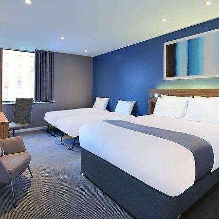 Travelodge London Twickenham Экстерьер фото