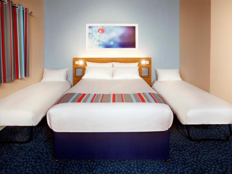 Travelodge London Twickenham Экстерьер фото